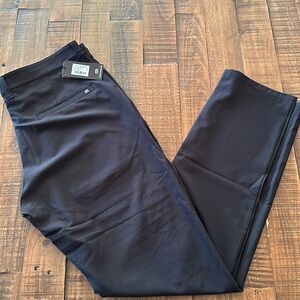 Travis Mathew Right On Time Men’s Black Golf Pants NWT 32